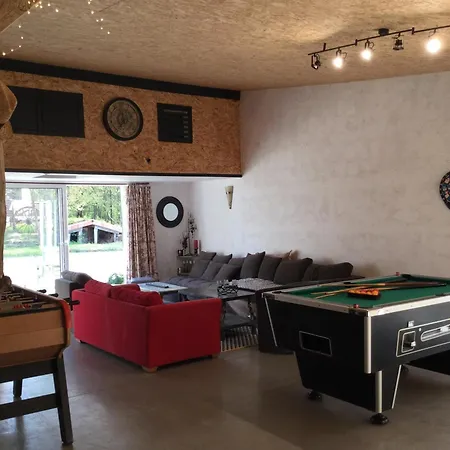 Colibri Loc - Insolite - 3 Etoiles - Parc - Etang - Familles - Soiree Ok * Brigne