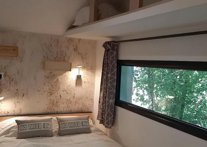 Colibri Loc 山林小屋 *